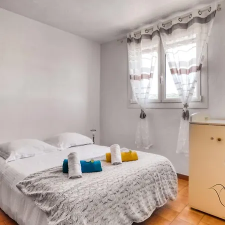 Peaceful Getaway Just Outside Your Riviera House بيت للعطل سا لُرون دو فار