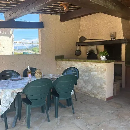 Peaceful Getaway Just Outside Your Riviera House Saint-Laurent-du-Var
